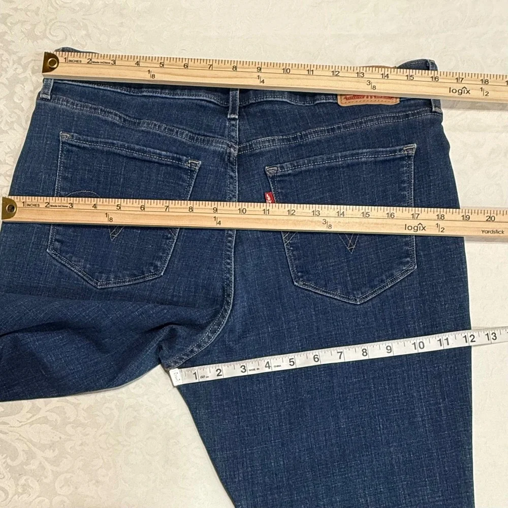 Levi's Classic Straight Jeans Womens 31 Dark Wash Blue Denim Stretch Classic